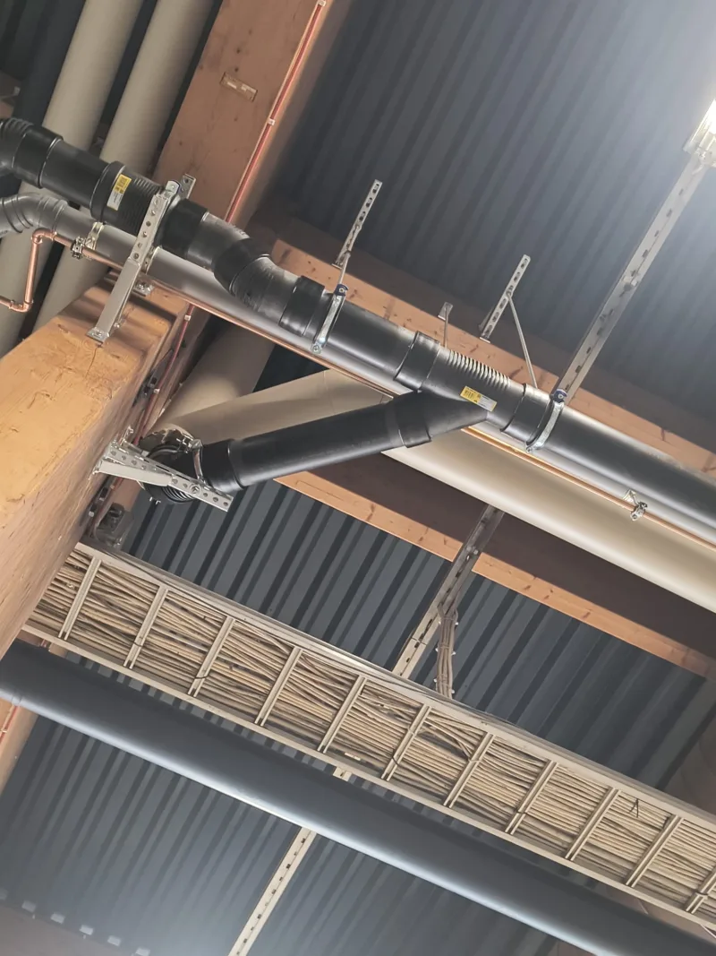 Teollisuuden putkiasennus